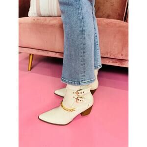 Coconuts by Matisse Ivory Jill Buckled Chain Ankle Boot Women's Size 10M NIB